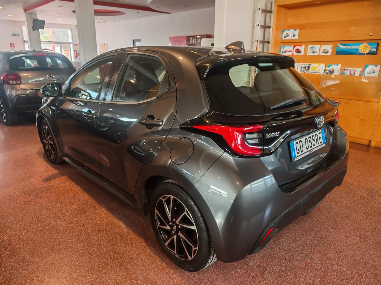 Toyota Yaris 1.5 Hybrid 5 porte Trend