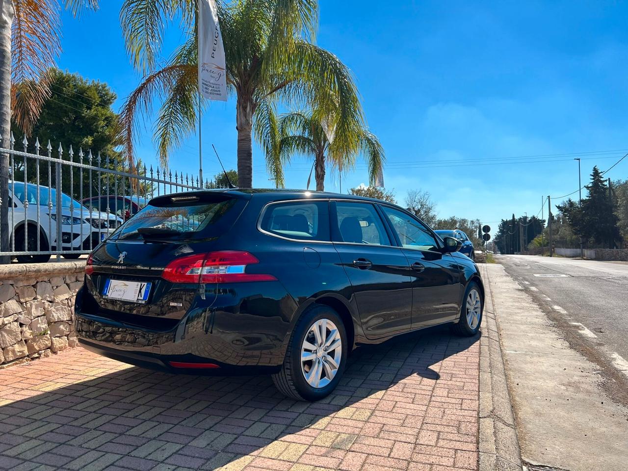 Peugeot 308 BlueHDi 120 S&S SW Allure