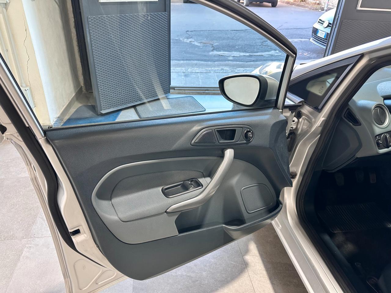 Ford Fiesta 1.2 82 CV 5 porte Titanium