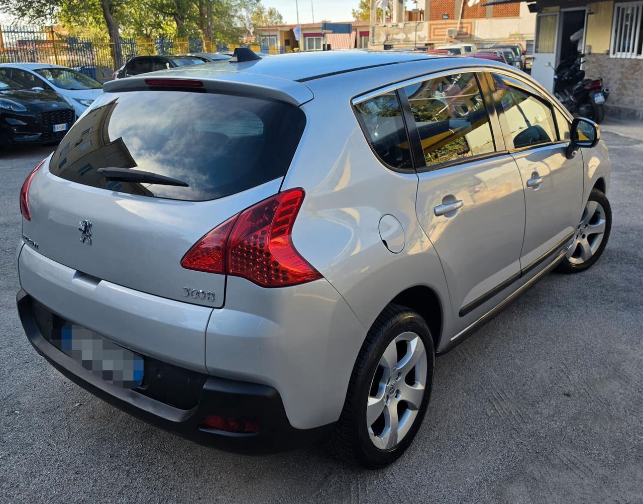 Peugeot 3008 1.6 HDi 115CV Allure