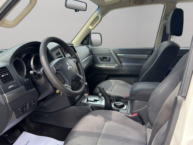 MITSUBISHI Pajero 3.2 5p. 7 POSTI - GANCIO