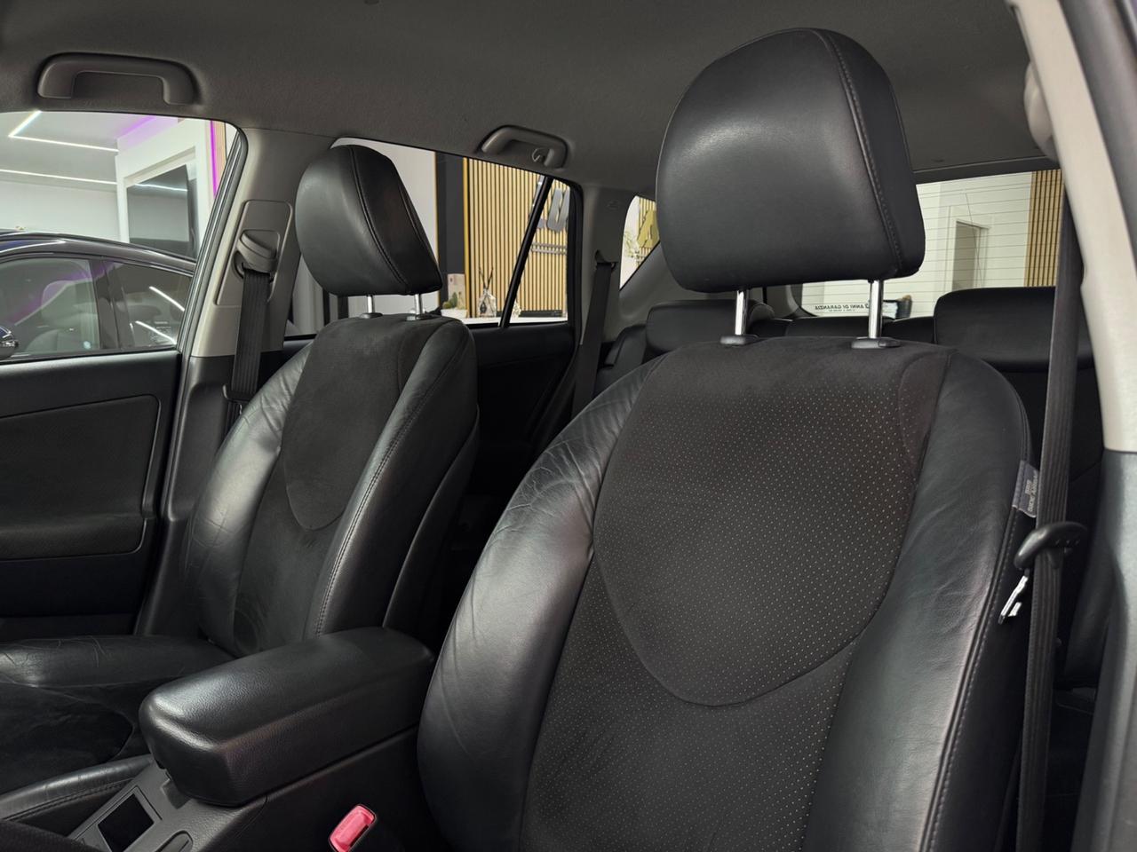 Toyota RAV4 2.2 150CV Exclusive Iper Full