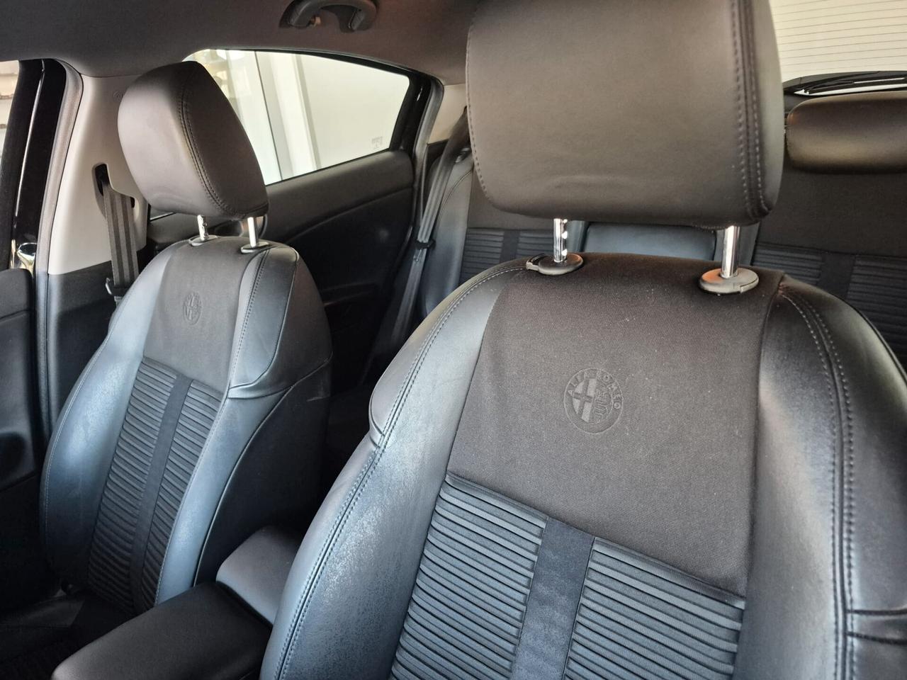 Alfa Romeo Giulietta 1.6 MULTIJET *** EXCLUSIVE *** FULL OPTIONALS