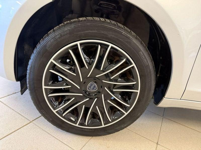 Lancia Ypsilon Ypsilon 1.0 FireFly 5 porte S&S Hybrid Ecochic Gold