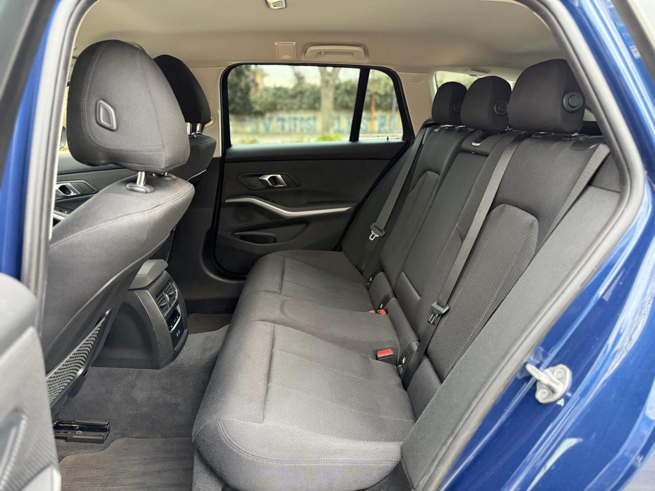 BMW 320d 2021 48V xDrive Touring