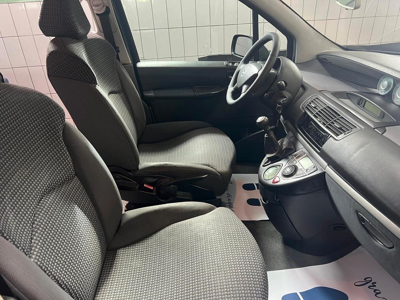 Fiat Ulysse 2.2 JTD Dynamic