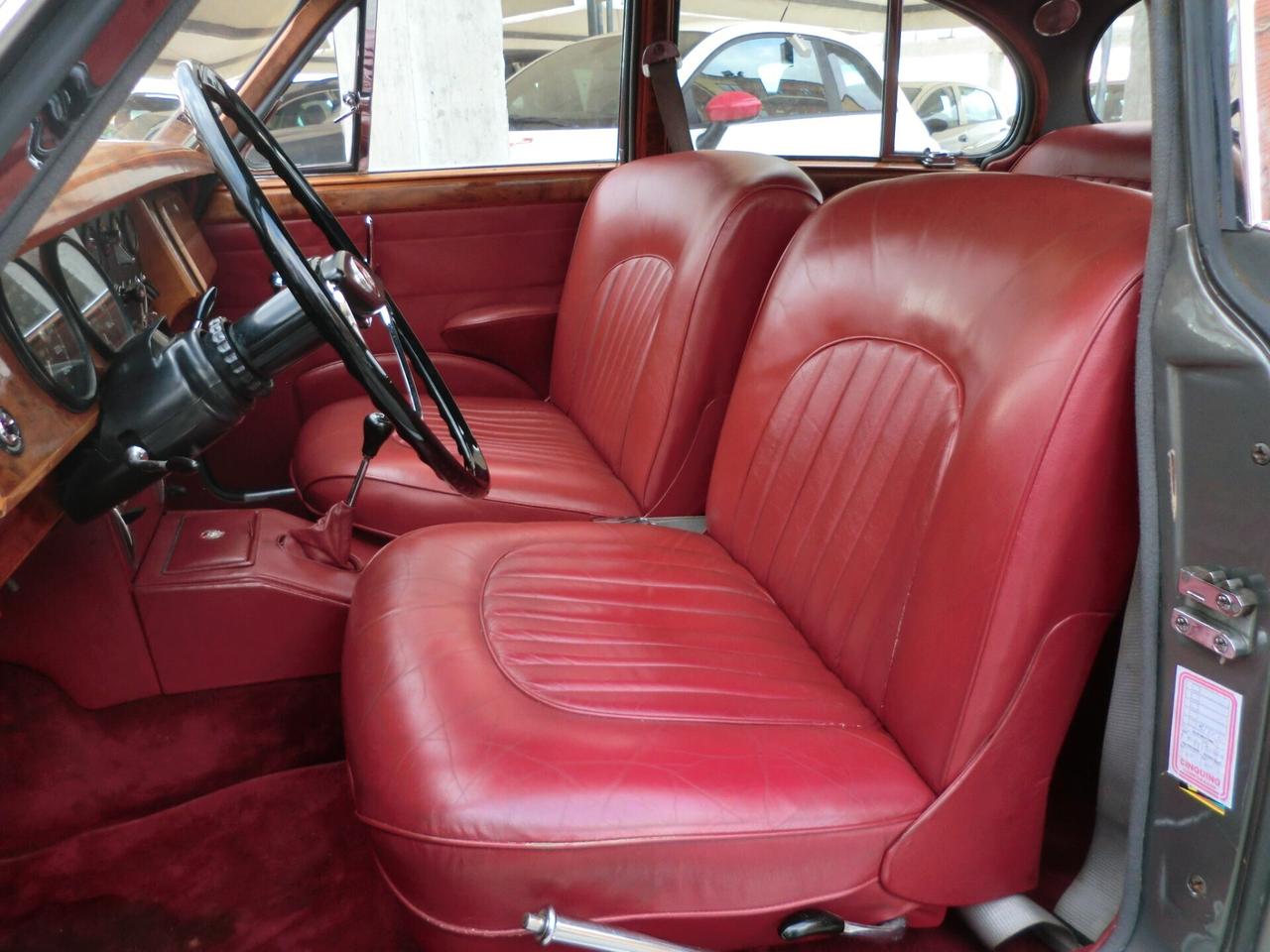Jaguar MK II 3.8 Stupenda