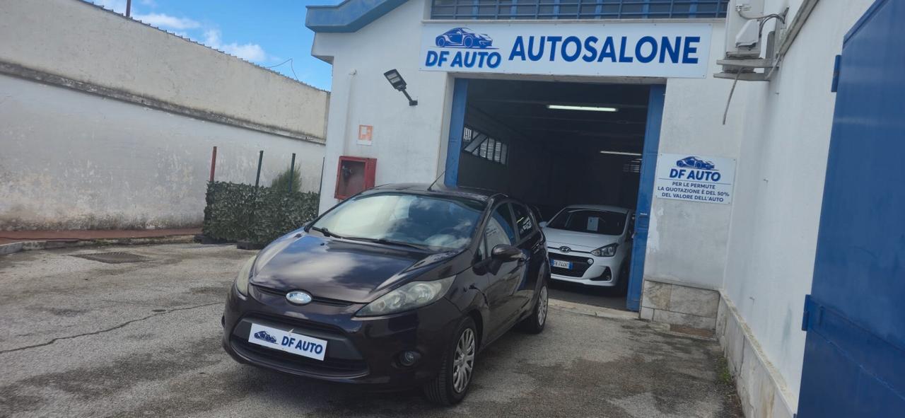 Ford Fiesta 1.4 5 porte Bz.- GPL Titanium