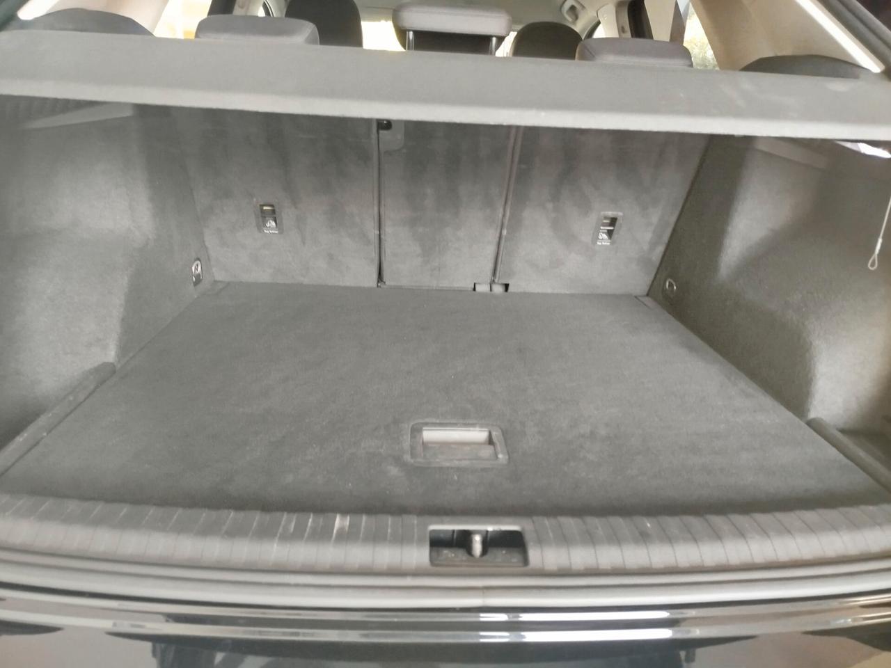 Audi Q3 40 TDI quattro S tronic Business Advanced