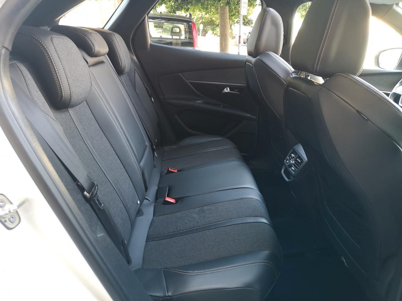 PEUGEOT 3008 1.6BlueHDi 120CV EAT6 S&S GT Line