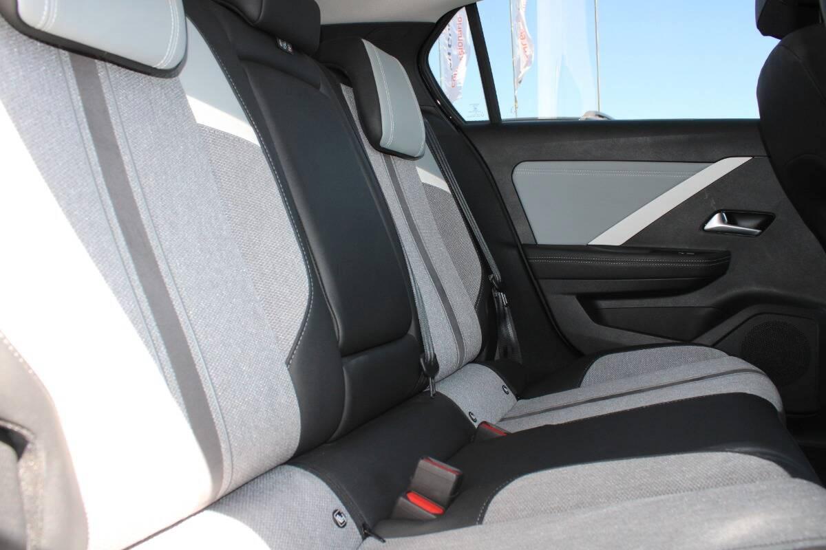 Opel Astra 1.5 Business Elegance s&s 130cv AUTO con CarPlay