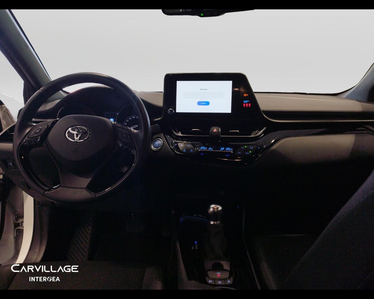 TOYOTA C-HR 2.0h Trend e-cvt