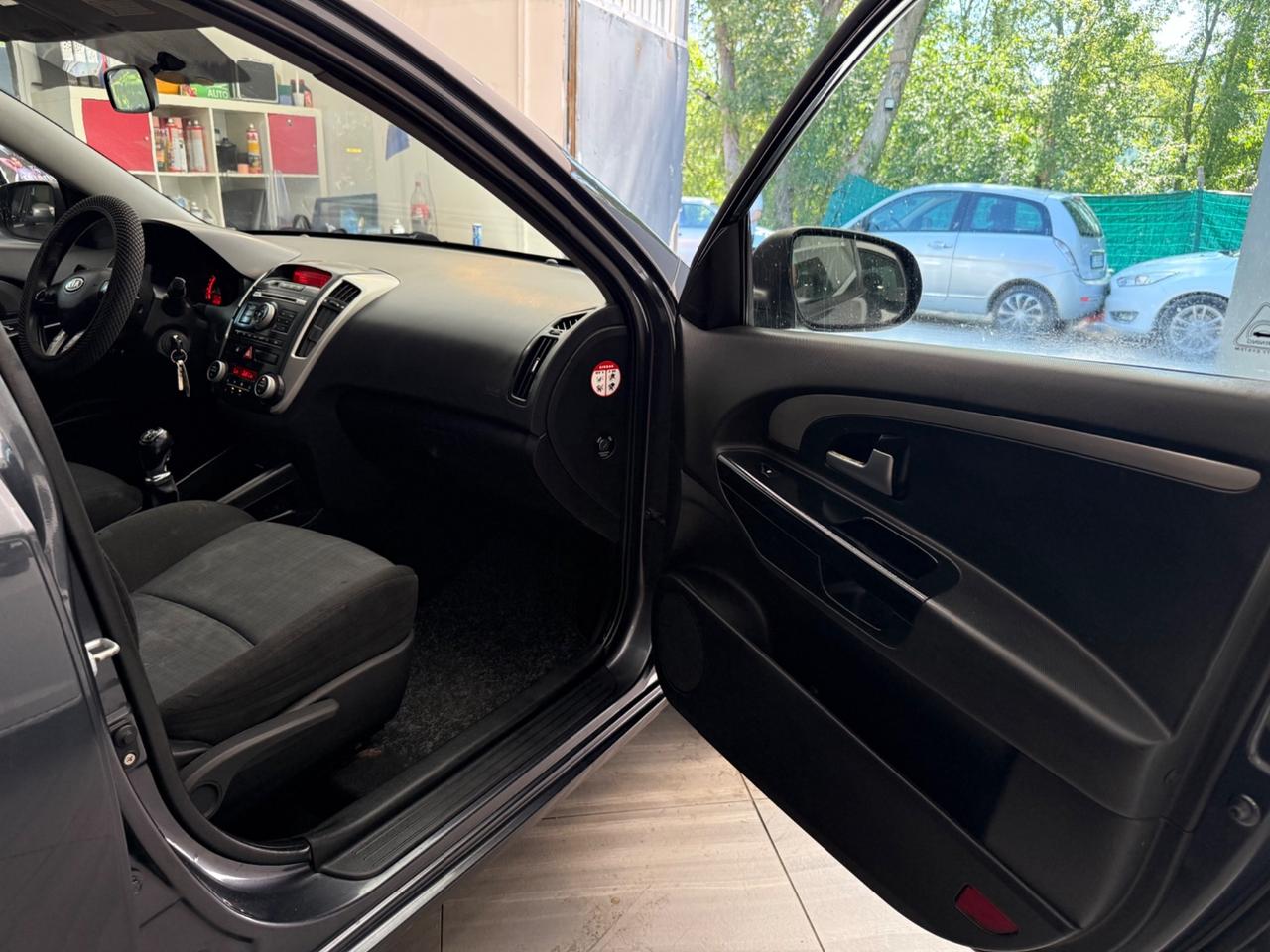 Kia Ceed 1.6 DIESEL NEOPATENTATI