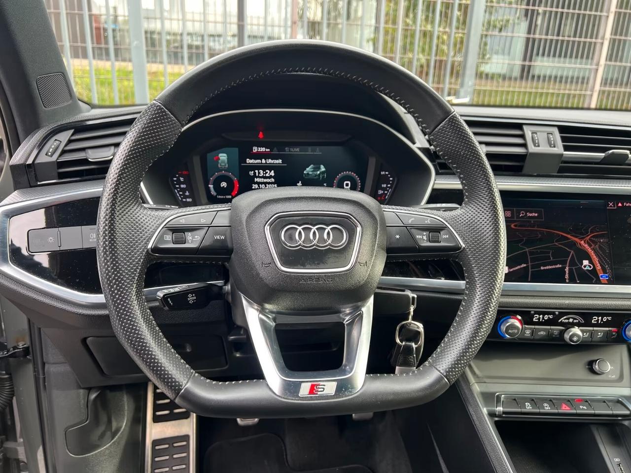 Audi Q3 35 TFSI S line edition