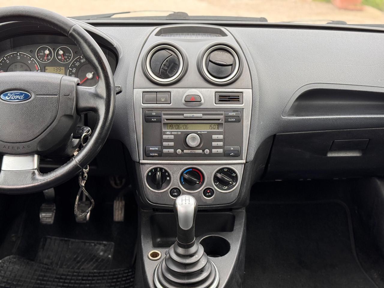 Ford Fiesta 1.4 TDCi 5p. Titanium