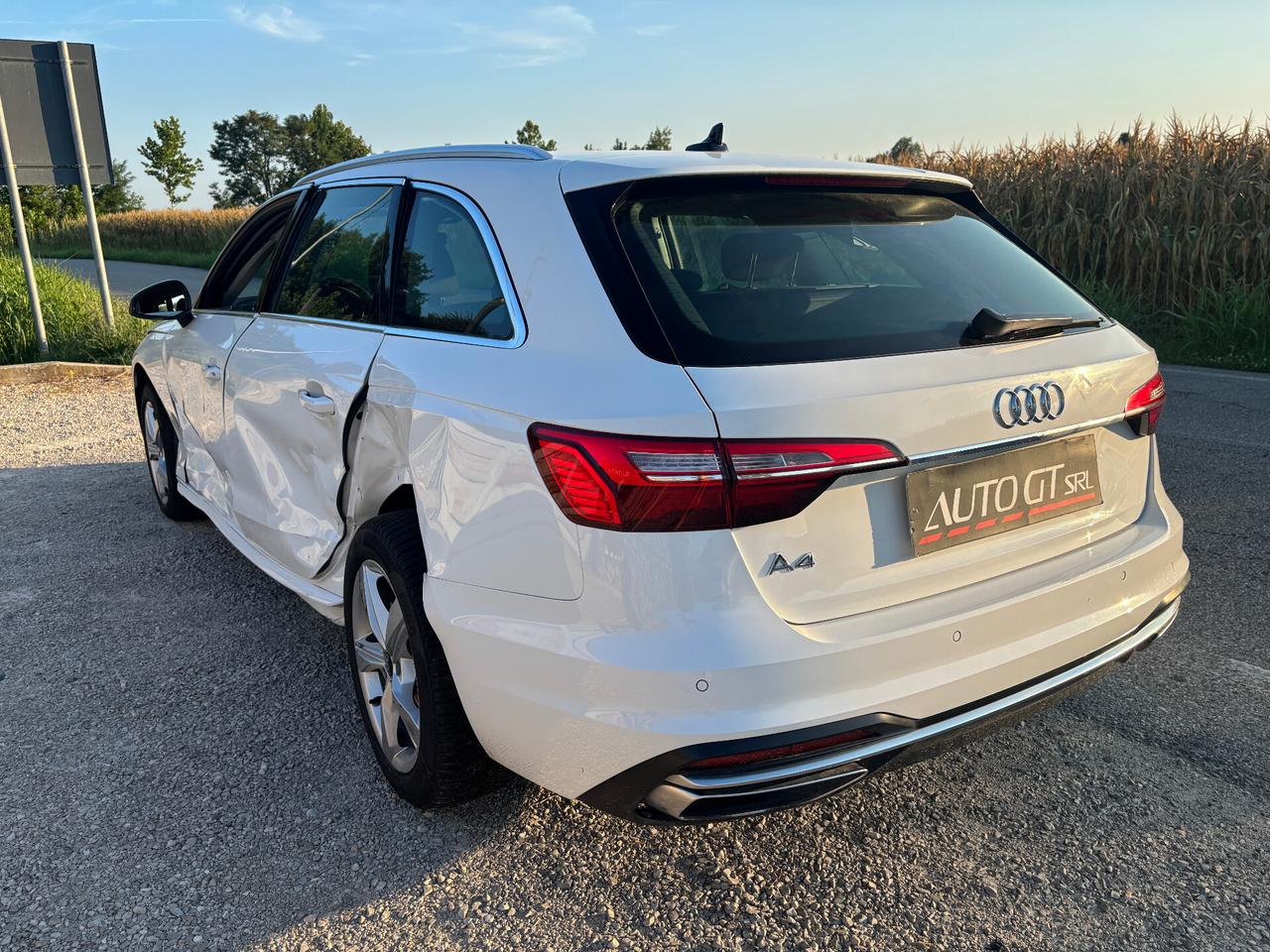 Audi A4 Avant 30 TDI/136 CV S tronic Business