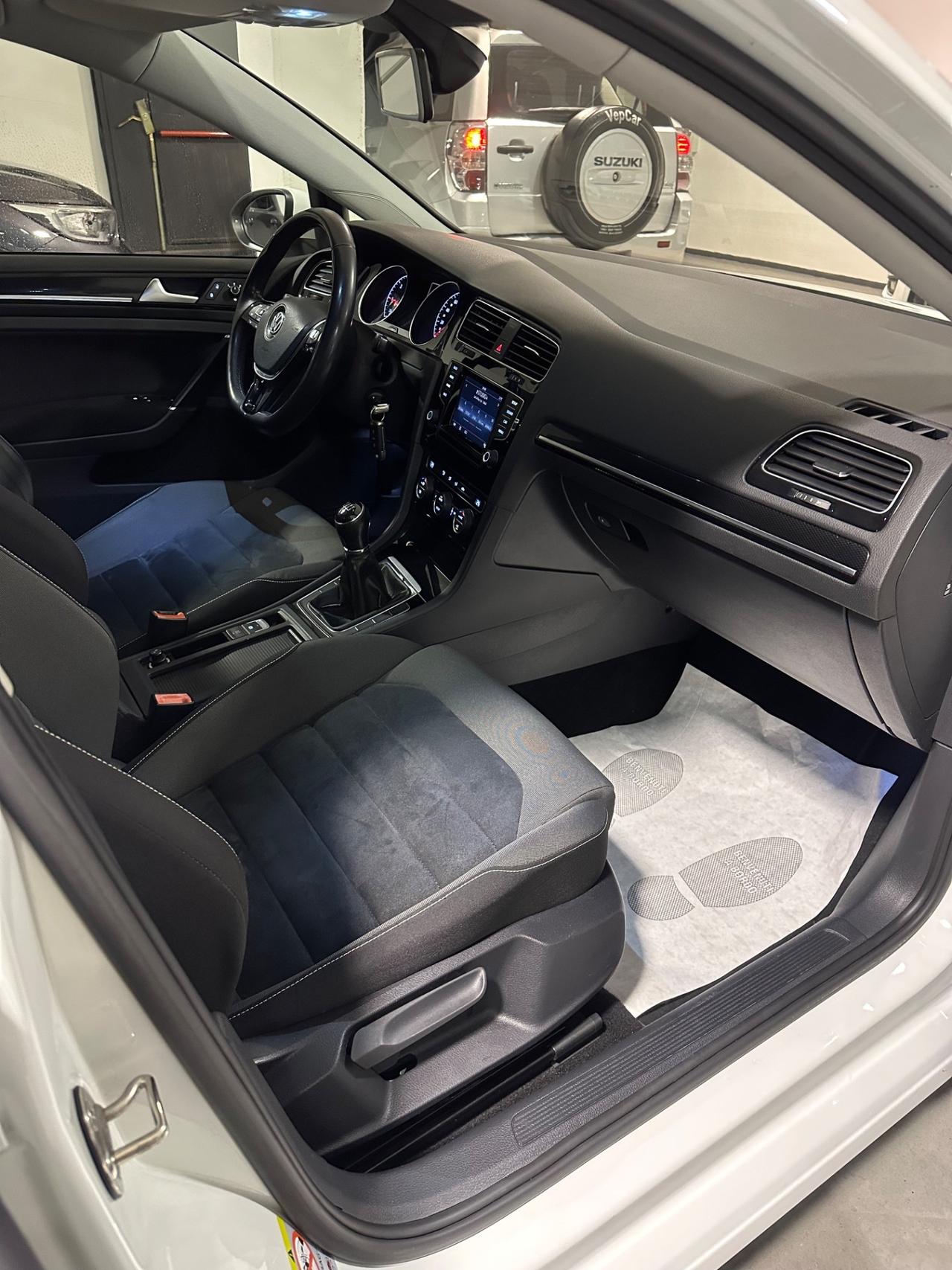 Volkswagen Golf 1.6 TDI 5p. Highline BlueMotion Technology