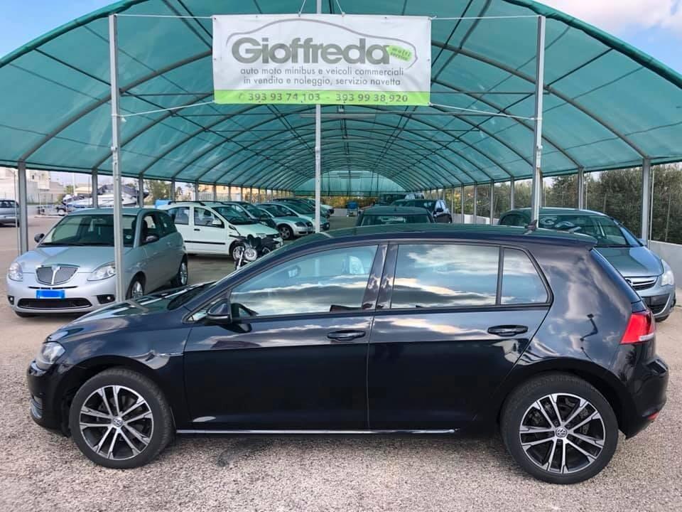 Volkswagen Golf 1.6 TDI Lounge 110 cv 5p.