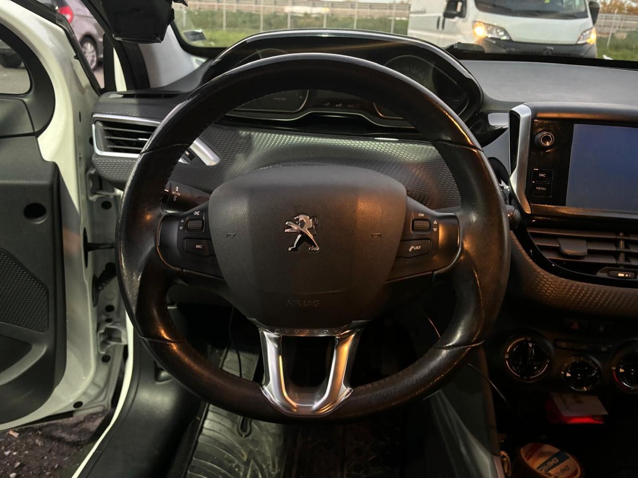 Peugeot 2008 BlueHDi 100 S&S Allure