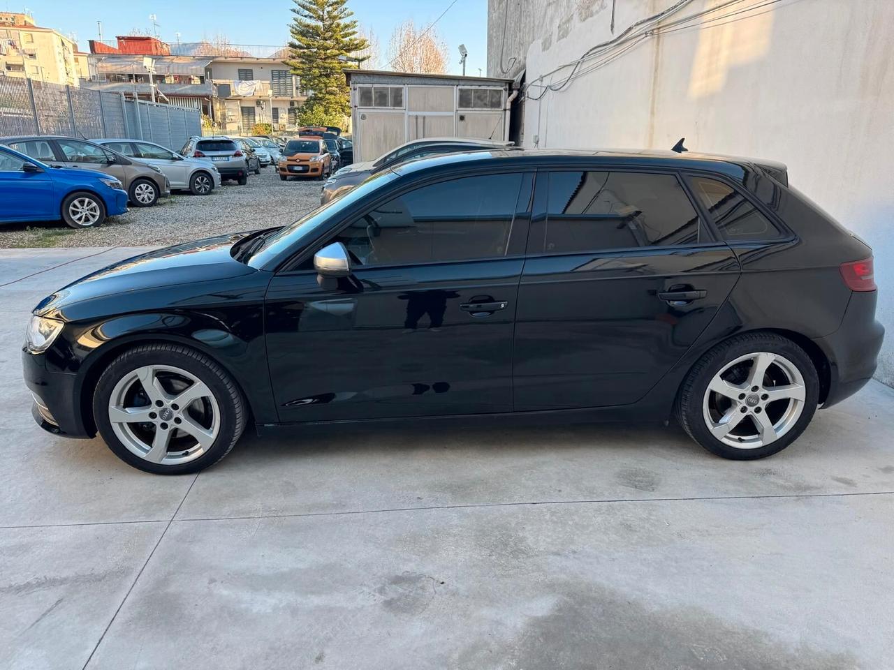 AUDI A3 1.6 TDI 110CV 2015!!!