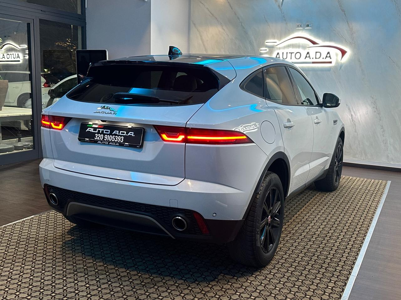 Jaguar E-Pace 2.0D 150 CV AWD aut. R-Dynamic SE