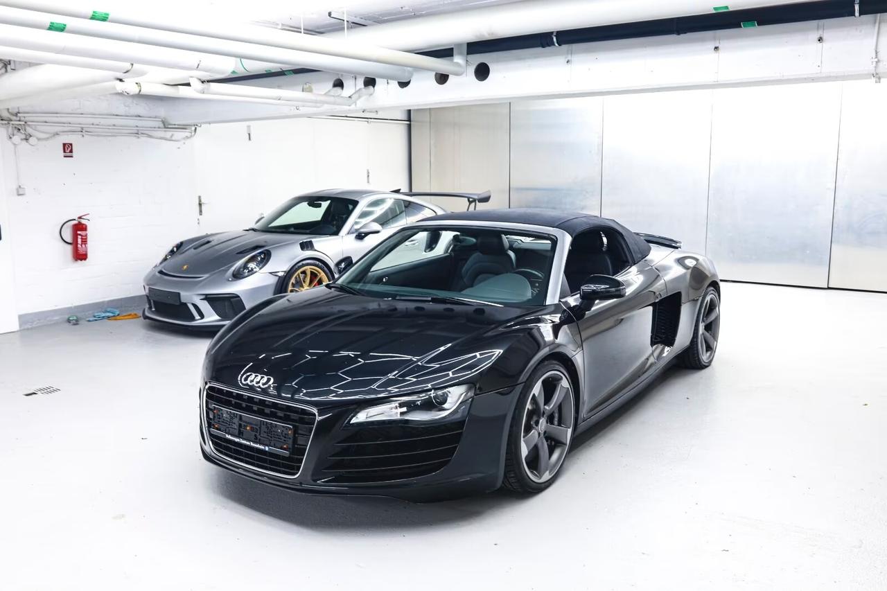 Audi R8 Spyder 4.2 V8 FSI quattro R tronic