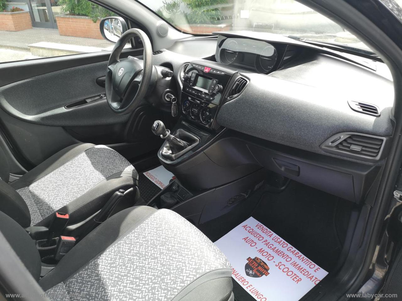 LANCIA Ypsilon 1.2 69 CV 5p. GPL Ecochic Gold PROMO WEB
