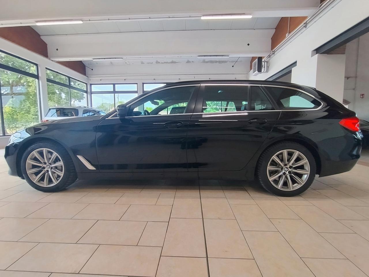 BMW 530d Touring 249cv CAMERA SEDILI SPORT TELAIO ADATTIVO