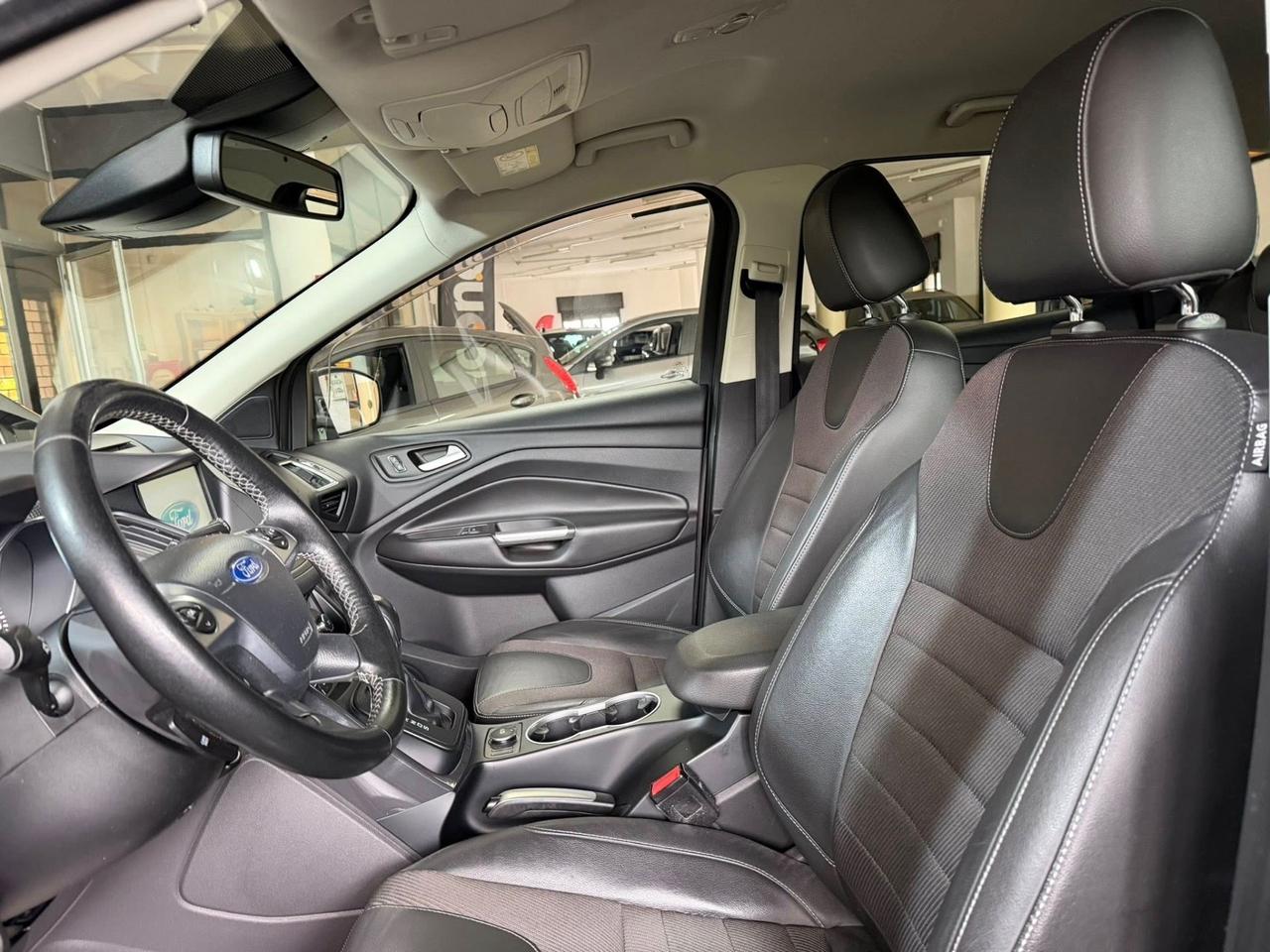 Ford Kuga 2.0 TDCI 180 CV S&S 4WD Powershift Titanium X