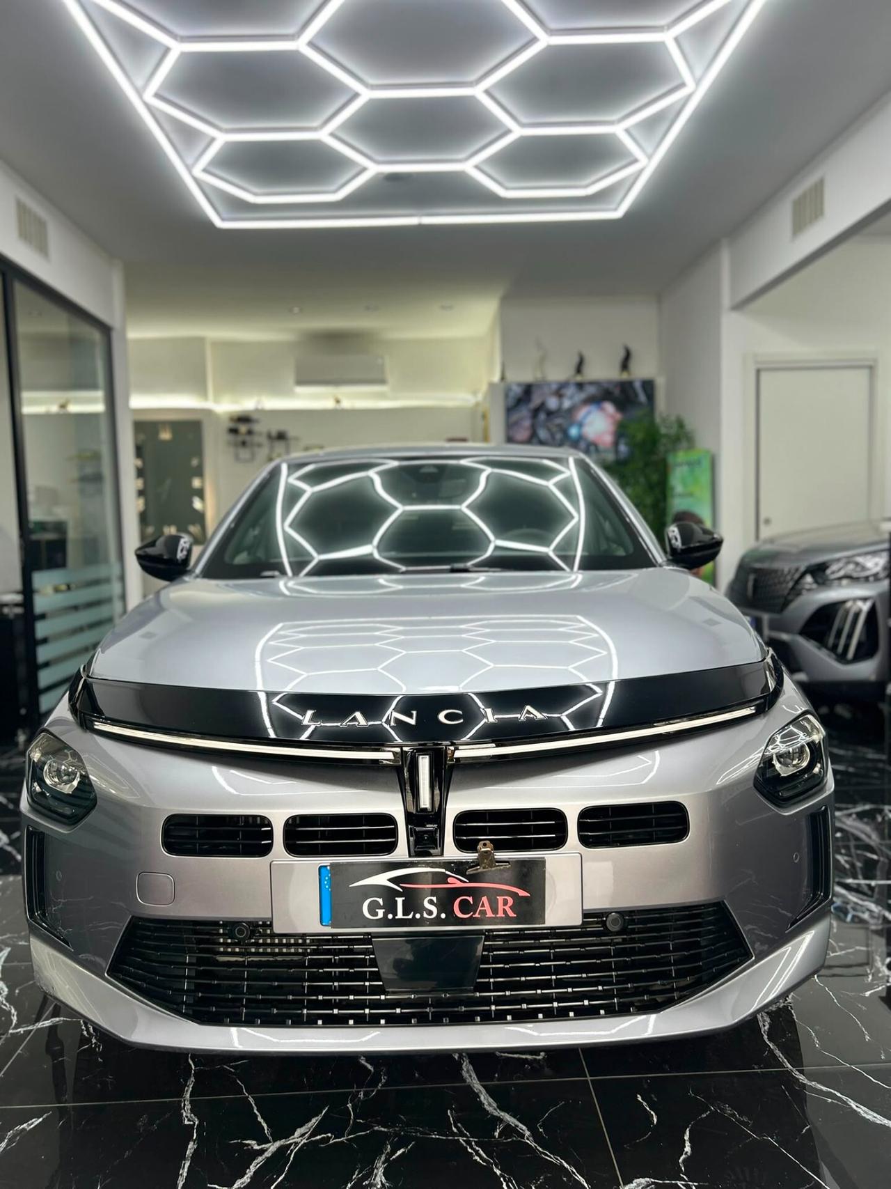 Lancia Ypsilon Hybrid 1.2 100 cv e-DCT LX