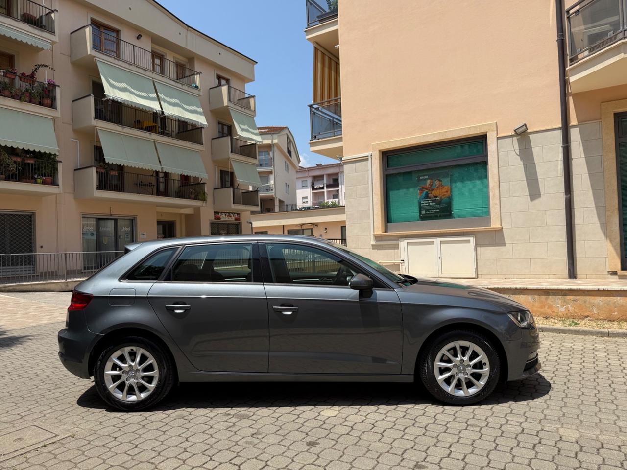 Audi A3 1.6 TDI ultra Attraction