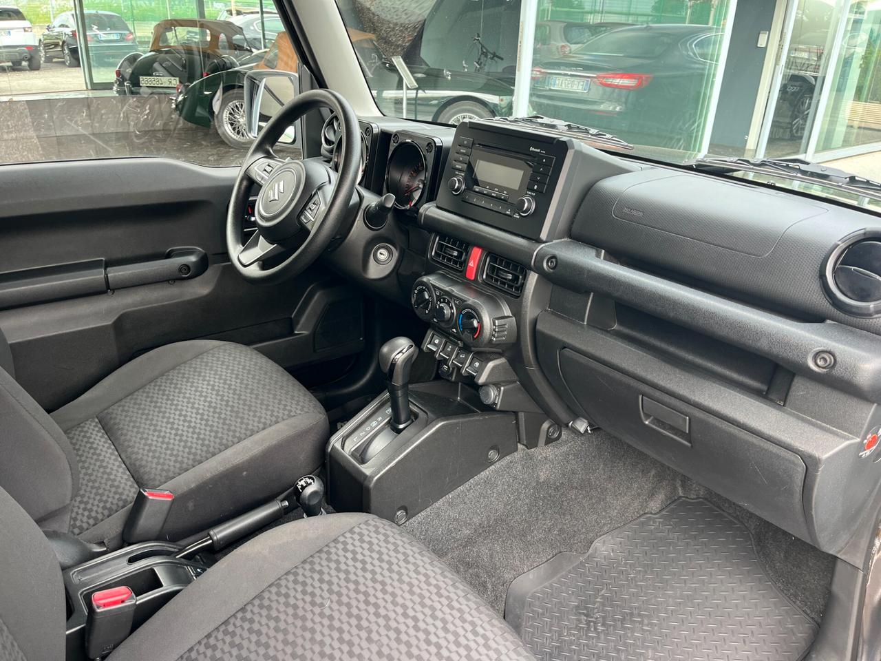 Suzuki Jimny 1.5 5MT Top