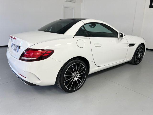 MERCEDES-BENZ SLC 200 Premium AMG Line