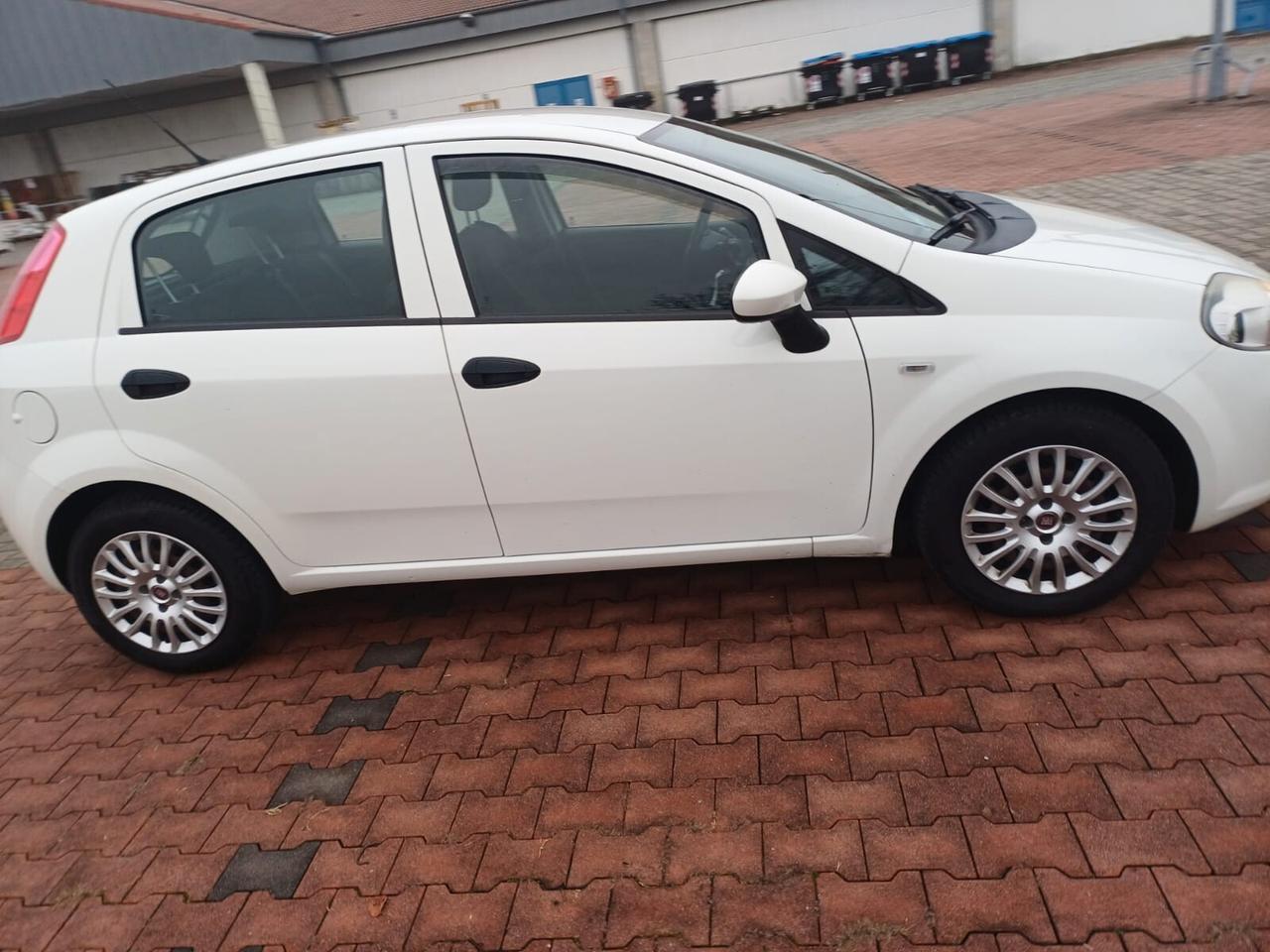 Fiat Punto 1.3 MJT II SeS 95 CV 5P Lounge