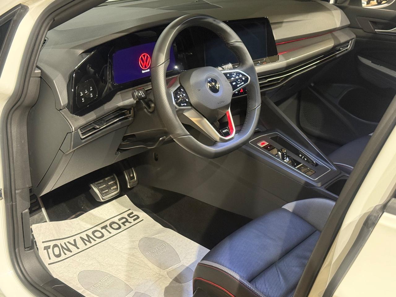 Volkswagen Golf GTI 2.0 TSI BlackStyle
