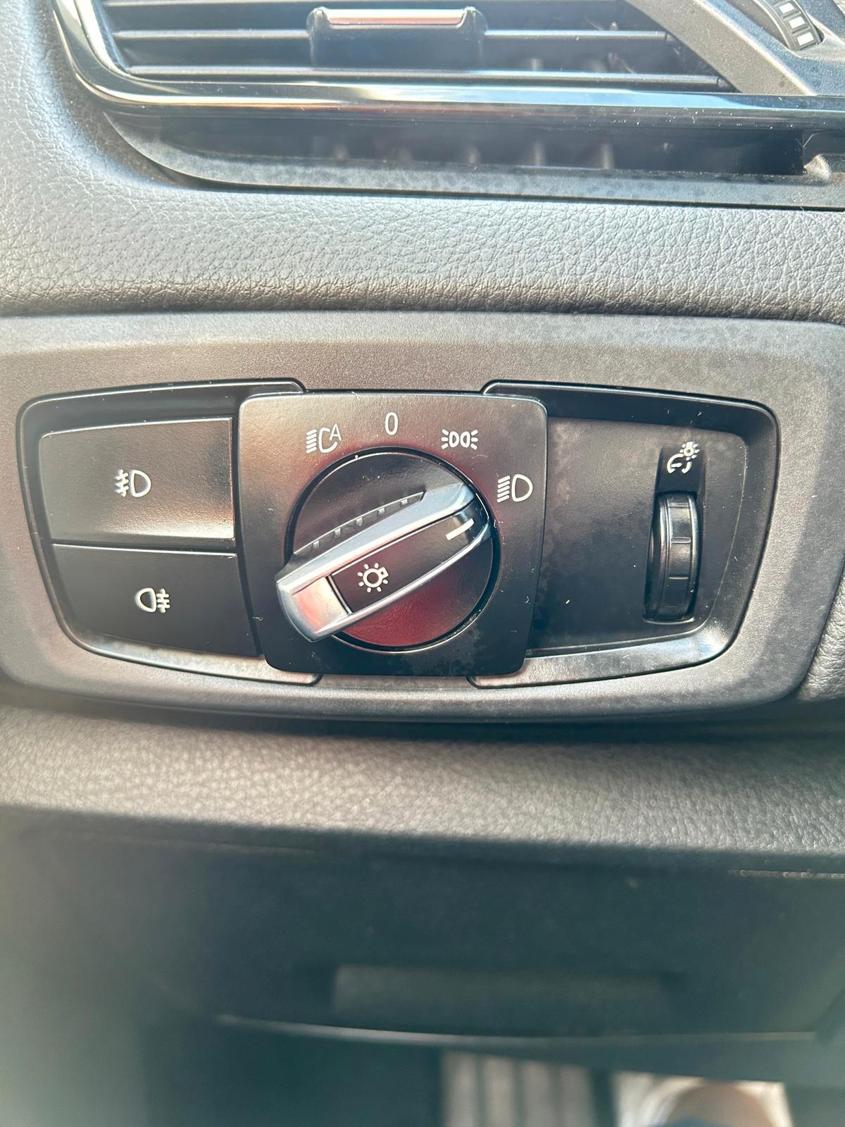 Bmw 2er Active Tourer 218d Luxury