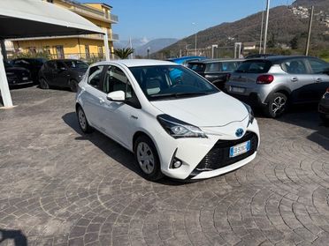 Toyota Yaris 1.5 Hybrid 5P Auto Business