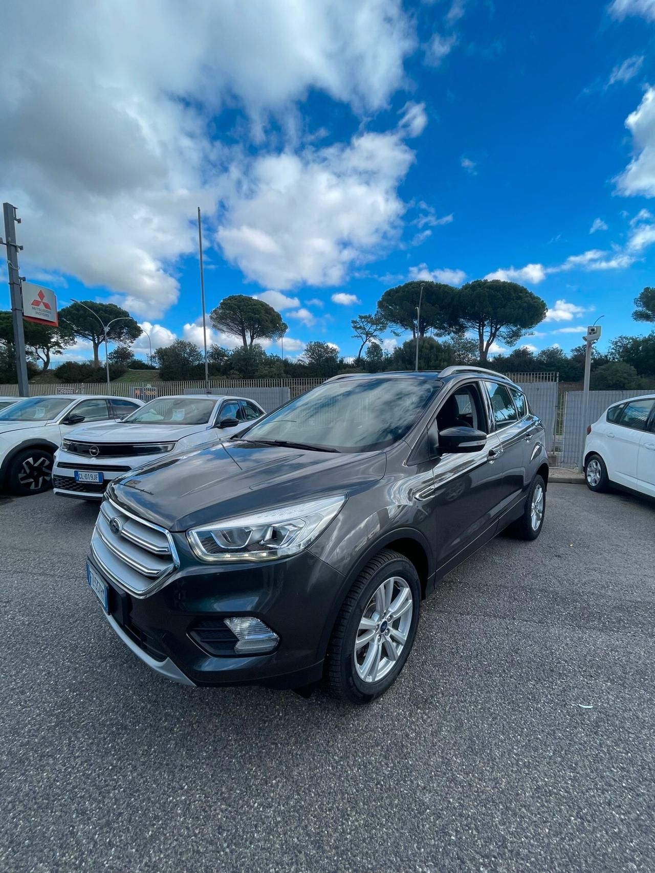 Ford Kuga 2.0 TDCI 120 CV S&S 2WD Powershift Business