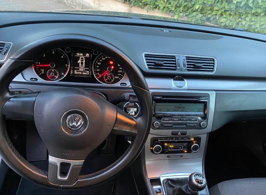 Volkswagen Passat 1.6 TDI Trendline BlueM. Tech.