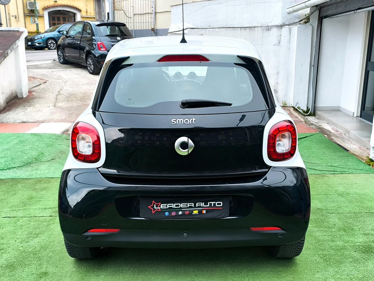 Smart ForFour 1.0 71 cv versione Passion Full Led