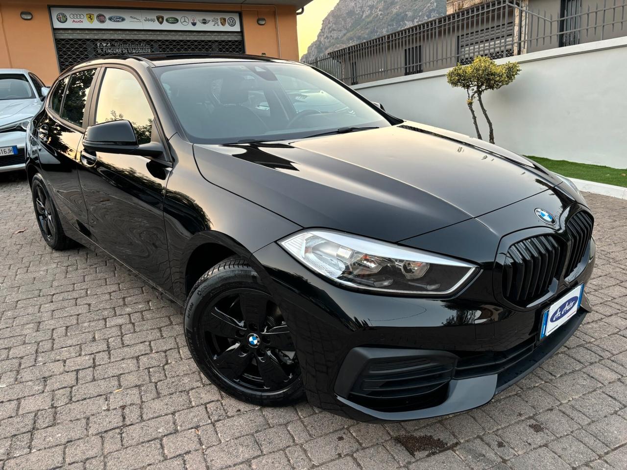 Bmw 116d 5p. Sport 116 CV FULL - MATRIX MY 21