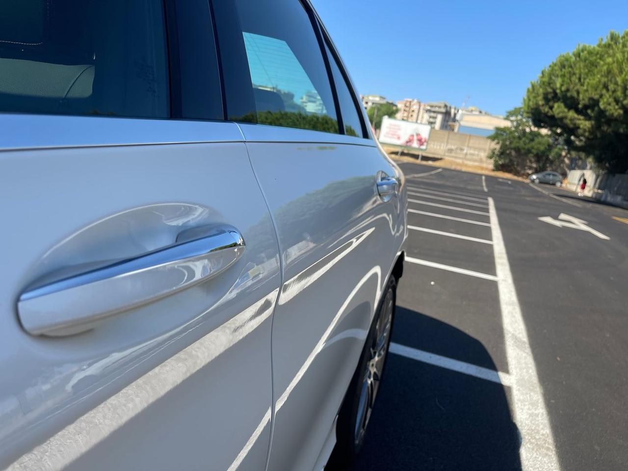 Mercedes-Benz C 220 D Premium #12031