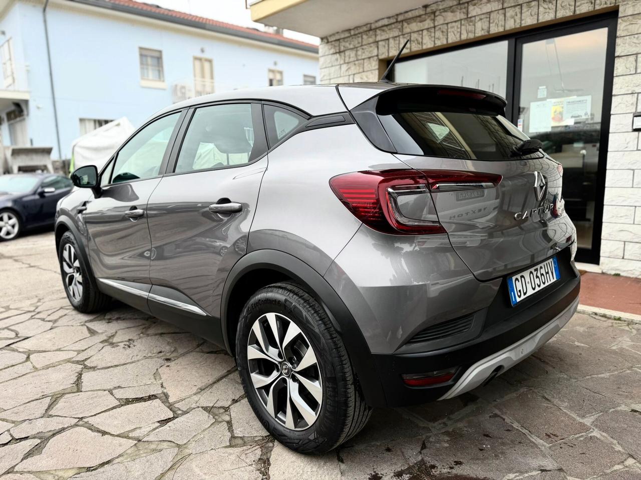Renault Captur TCe 100 CV GPL Zen