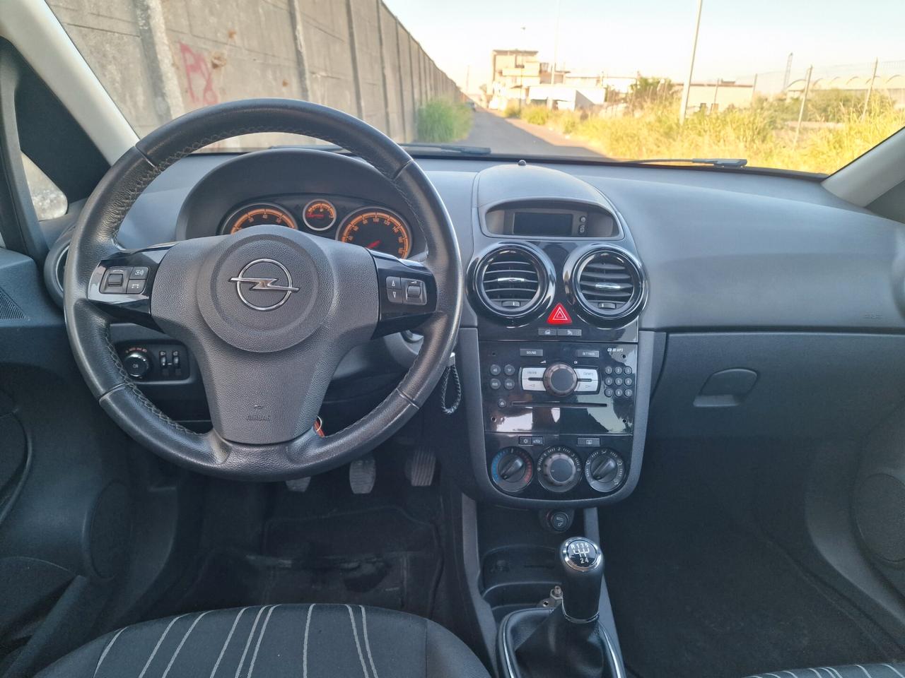 Opel Corsa 1.2 GPL