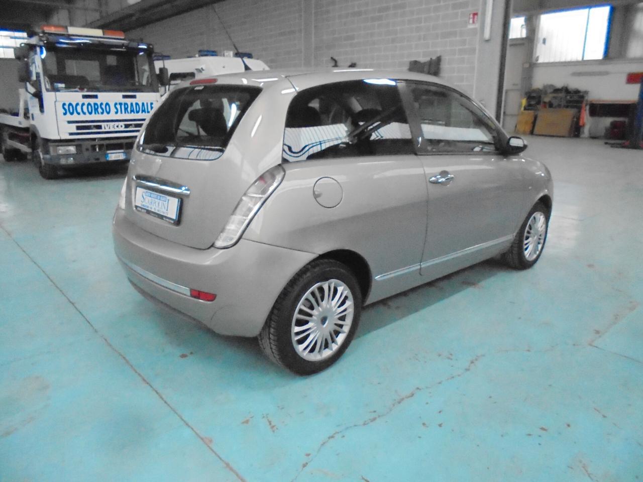 Lancia Ypsilon 1.2 Oro NEOPATENTATI