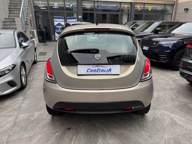 LANCIA Ypsilon 1.2 69 CV 5 porte S&S Platinum
