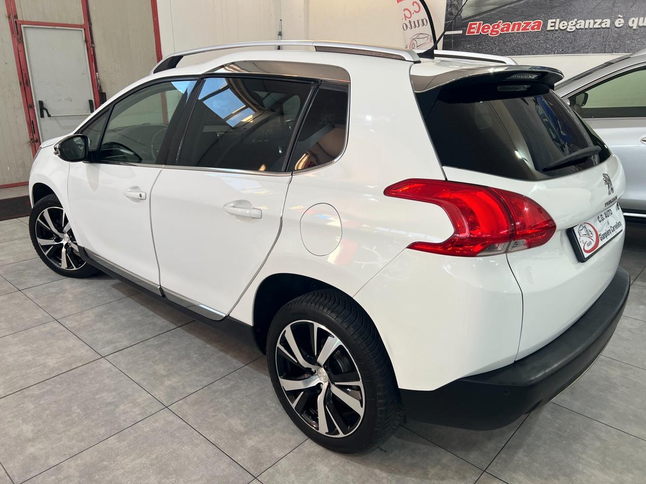 Peugeot 2008 1.6 92 CV - ALLURE - 2014