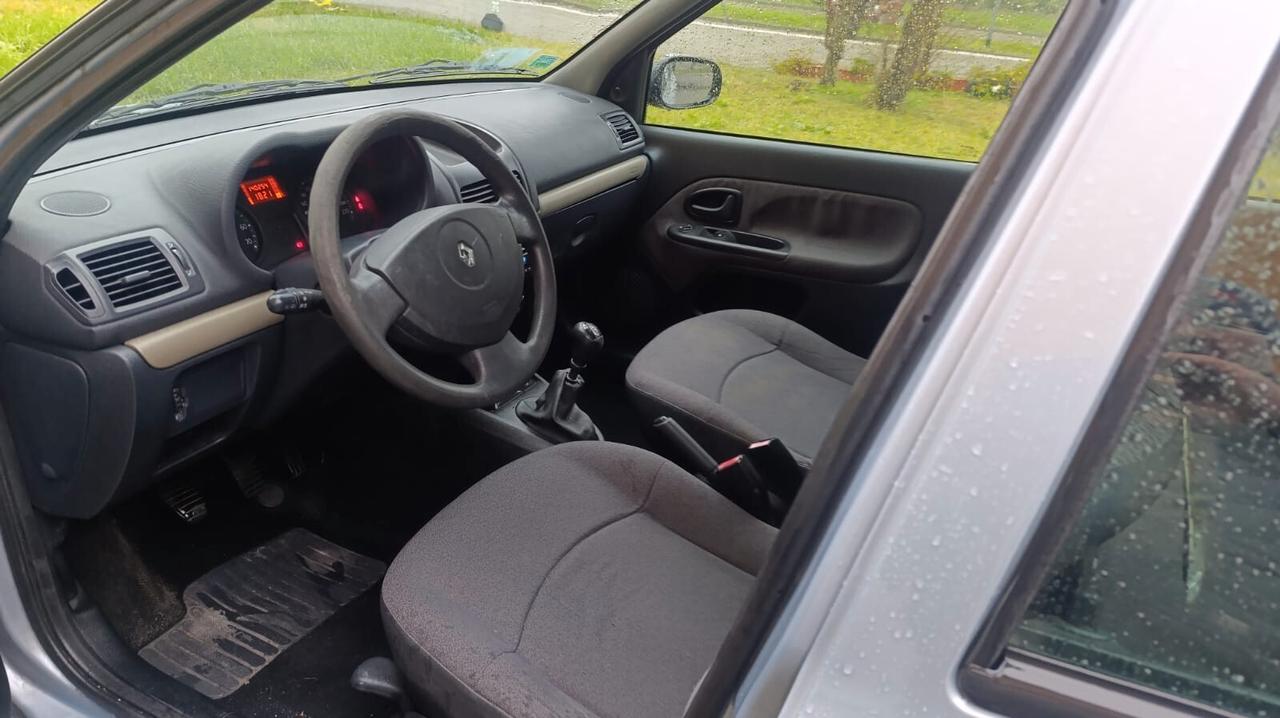 Renault Clio 1.5 dCi 82CV OK NEOPATENTATI