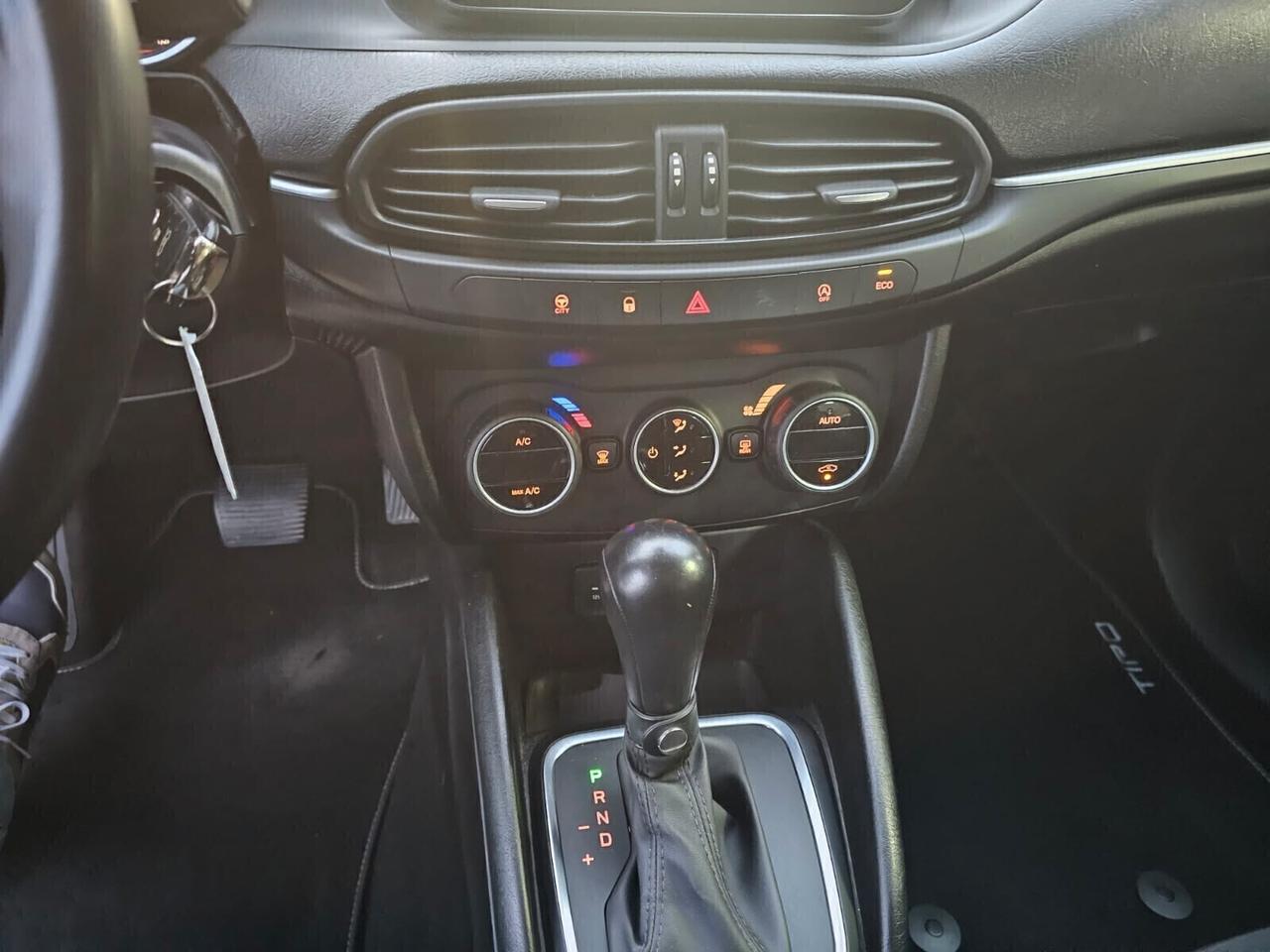 FIAT TIPO 1.6 MJT 120CV LOUNGE AUTOMATICA 06/2019