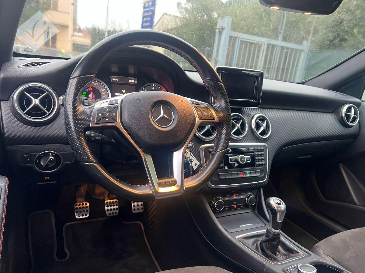 MERCEDES - Classe A - A 180 CDI Dark Night Edition